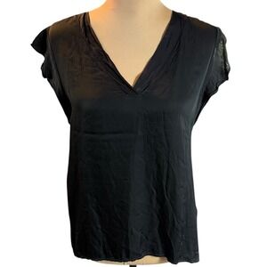 Suzy D Top Sz S Black Flutter Sleeve Wanda Satin Wardrobe Staple Capsule Classic